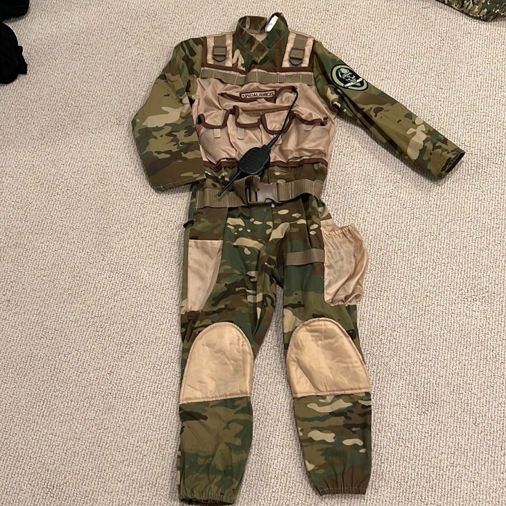 ARMY COSTUME